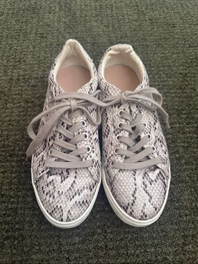 Topshop Gray Snake-Print Lace-Up Sneakers